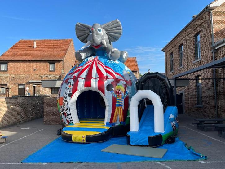 Springkasteel disco Circus, Hobby en Vrije tijd, Feestartikelen | Verhuur, Ophalen of Verzenden