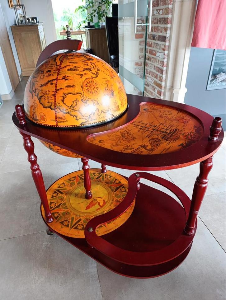 Drankkast wereldbol, Antiquités & Art, Antiquités | Meubles | Tables, Enlèvement