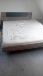 Bed, Ophalen, Bruin, Tweepersoons, Zo goed als nieuw