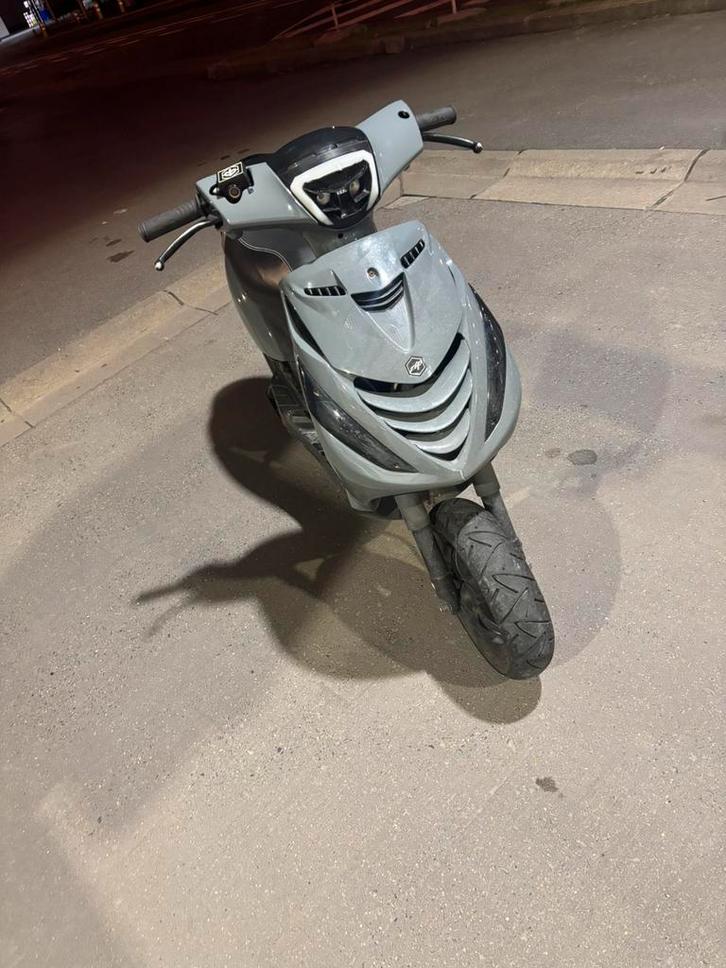 Zip 70 b klasse, Vélos & Vélomoteurs, Scooters | Piaggio, Comme neuf, Zip, Enlèvement ou Envoi