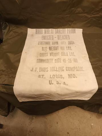 1945 USA floor bag 