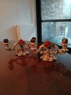 Beaux chandeliers anciens, Enlèvement