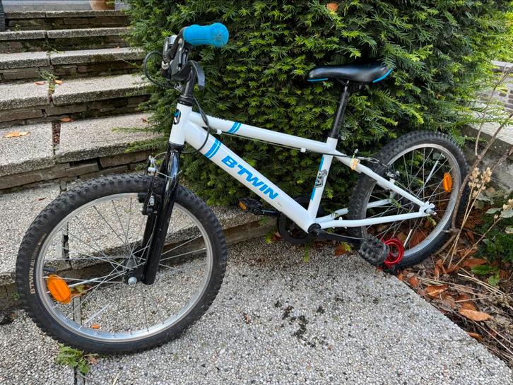 Mountainbike Btwin, Fietsen en Brommers, Fietsen | Crossfietsen en BMX, Zo goed als nieuw, Ophalen