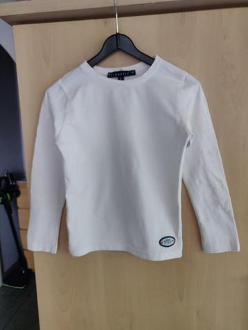 Tshirt Piroutte.  Lange mouwen. maat 116. Meisje. beschikbaar voor biedingen