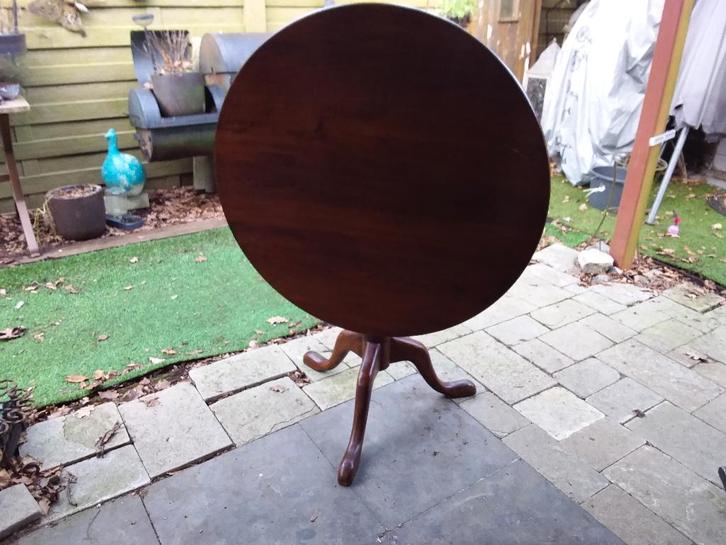 Table inclinable ancienne en acajou, XIXe siècle, Antiquités & Art, Antiquités | Meubles | Tables, Enlèvement