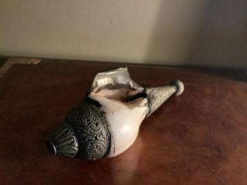 Blaashoorn beschikbaar voor biedingen