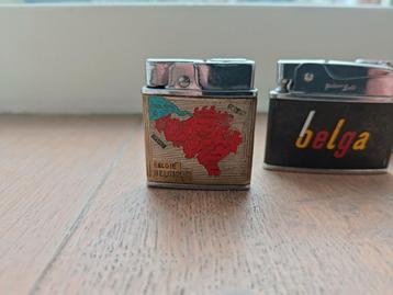 2 benzine aanstekers Belga, Verzamelen, Rookartikelen, Aanstekers en Luciferdoosjes, Ophalen of Verzenden, Zo goed als nieuw, Aansteker
