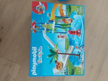 Playmobiel zwembad - zeer goede nette staat beschikbaar voor biedingen
