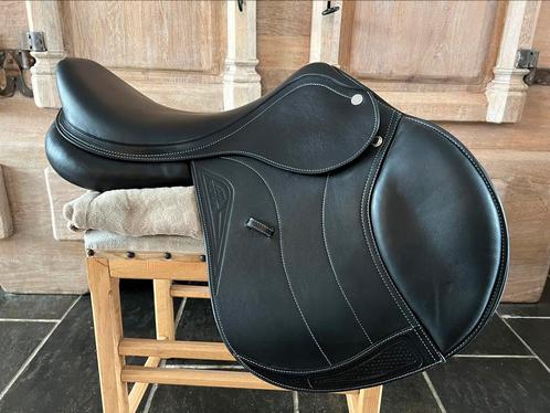 Nieuw Equiline springzadel voor een 2e hands prijs, Animaux & Accessoires, Chevaux & Poneys | Selles, Comme neuf, Enlèvement ou Envoi