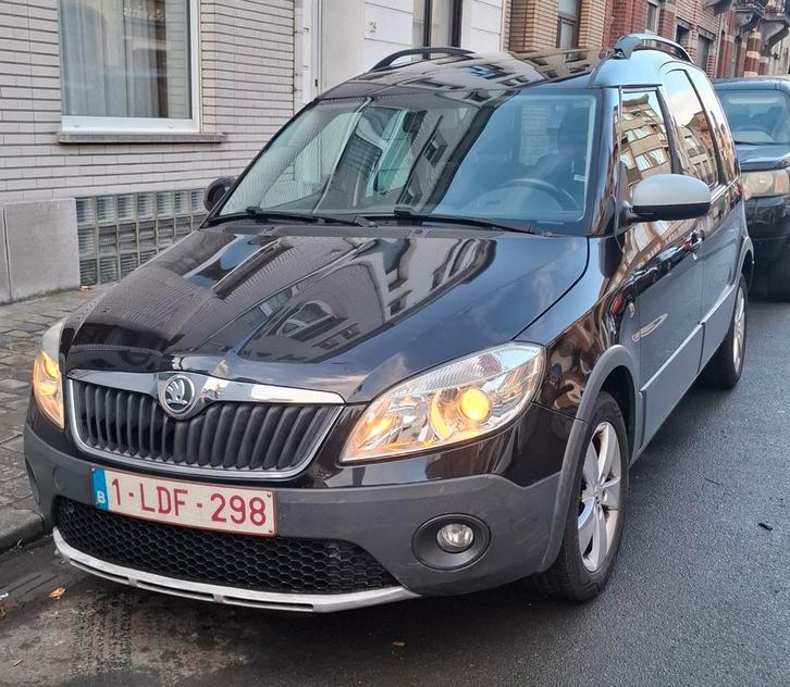 Skoda Roomster 1.6 TDI Elegance, Autos, Skoda, Particulier, Roomster, ABS, Airbags, Air conditionné, Ordinateur de bord, Verrouillage central