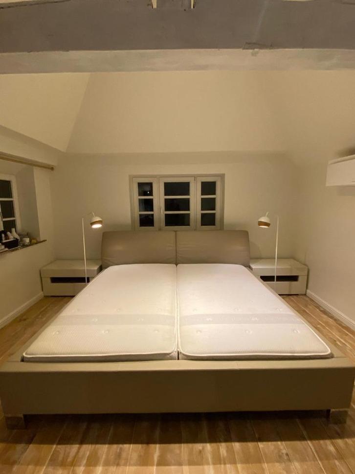 Chambre à coucher HULSTA, Huis en Inrichting, Slaapkamer | Complete slaapkamers, Nieuw, Twijfelaar, Ophalen