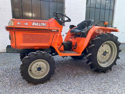 Kleine Kubota Bulltra tractor - 16PK - MICROTRACTORS.COM, Zakelijke goederen, Landbouw | Tractoren, tot 2500, Overige merken, tot 80 Pk