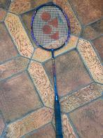 Yonex paarse badmintonracket, Ophalen