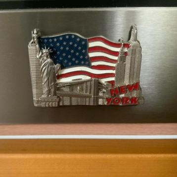 Souvenirmagneet uit New York USA beschikbaar voor biedingen