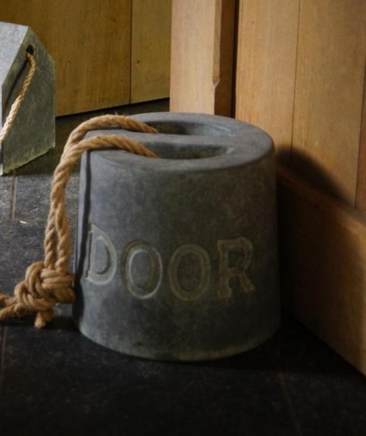 Deurstopper beton - Door - Landelijk Brynxz, Huis en Inrichting, Woonaccessoires | Deurstoppers, Nieuw, Binnen, Ophalen of Verzenden