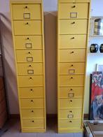 Vintage metalen dossier- of kleppenkast, Ophalen
