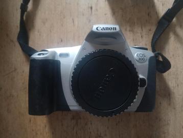 Canon EOS 300 ARGENTIQUE  beschikbaar voor biedingen