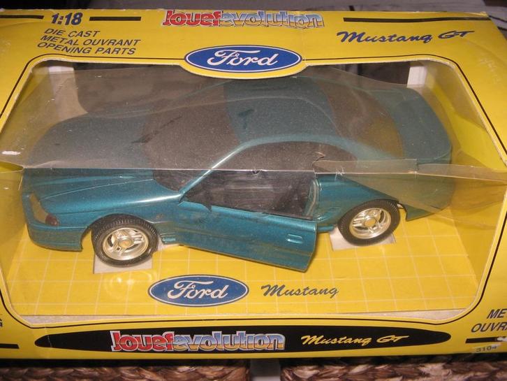 vintage mustangs op 1/18, Hobby en Vrije tijd, Modelauto's | 1:18, Nieuw, Auto, Overige merken, Ophalen of Verzenden