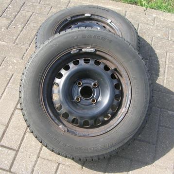 Velgen met winterbanden      beschikbaar voor biedingen