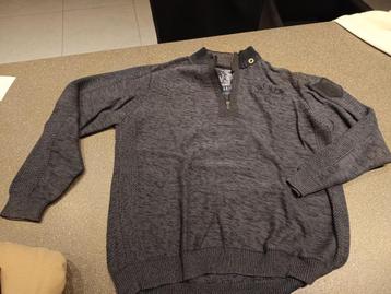 Trui XXL beschikbaar voor biedingen