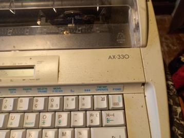 Machine à écrire électrique Brother ax330