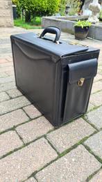 aktetas leder zwart, Computers en Software, Laptoptassen, Ophalen of Verzenden, 17 inch of meer, Gebruikt, Aktetas