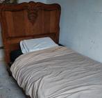 Nostalgisch 1-persoonsbed met mooi houtsnijwerk, Huis en Inrichting, Slaapkamer | Bedden, Ophalen