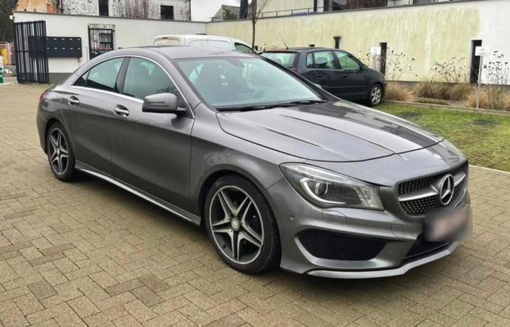 Mercedes CLA 180 Pack AMG, Autos, Mercedes-Benz, Particulier, CLA, Régulateur de distance, Airbags, Bluetooth, Ordinateur de bord