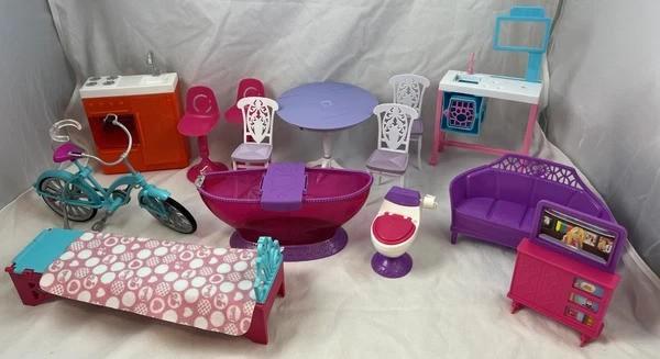 Ensemble de meubles pour maison de poupée Barbie Beach House, Collections, Poupées, Comme neuf, Accessoires, Envoi