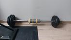 Halterstang met halterschijven, Sport en Fitness, Fitnessmaterialen, Ophalen, Zo goed als nieuw, Halterschijven