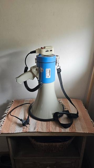 vonyx megafoon beschikbaar voor biedingen