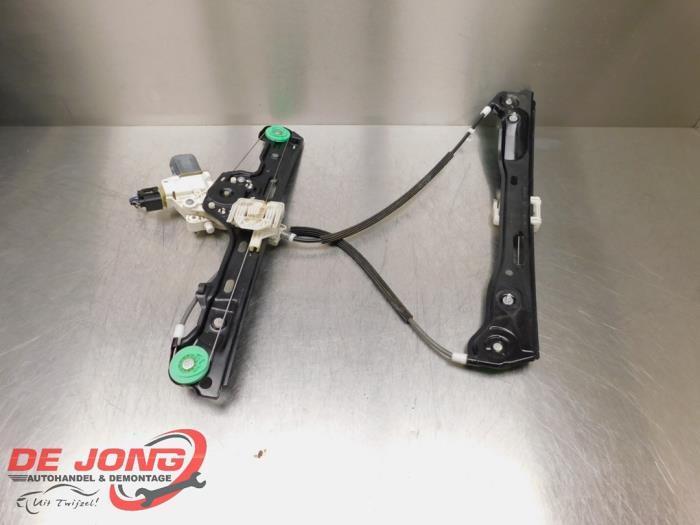 Ruitmechaniek 4Deurs rechts-voor van een BMW 1-Serie, Auto-onderdelen, Ruiten en Toebehoren, BMW, Gebruikt, 3 maanden garantie