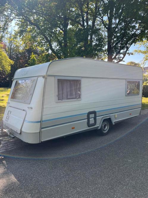 Knaus azur caravan 450 vakantie klaar, Caravans en Kamperen, Caravans, Particulier, tot en met 4, 750 - 1000 kg, Standaardzit