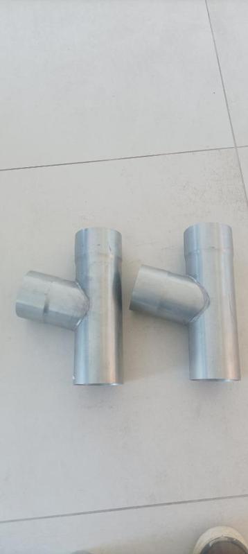 2x zinkel T stuk en zinken mof beschikbaar voor biedingen