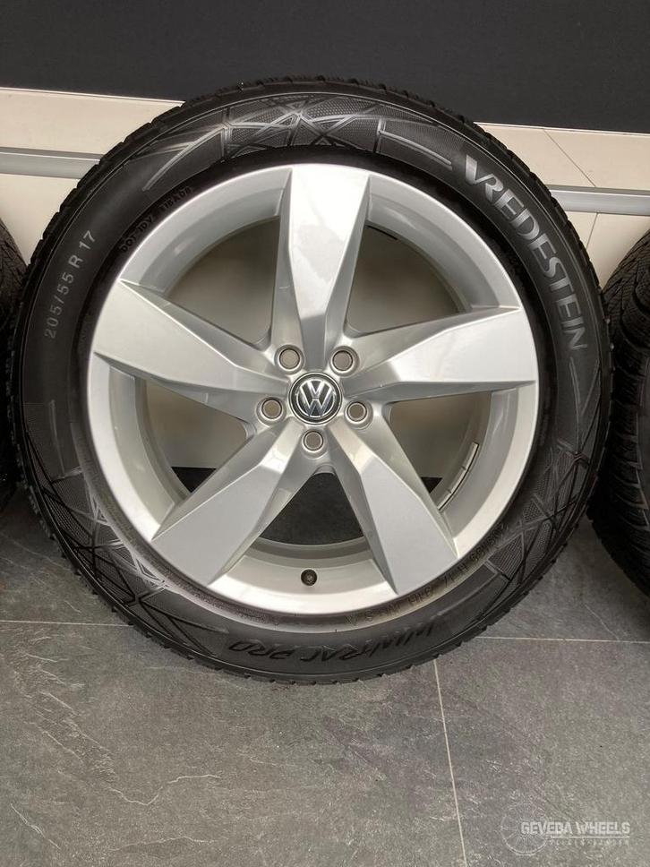 17” originele Volkswagen T-cross / Taigo velgen winterbanden, Auto-onderdelen, Banden en Velgen, Banden en Velgen, Winterbanden