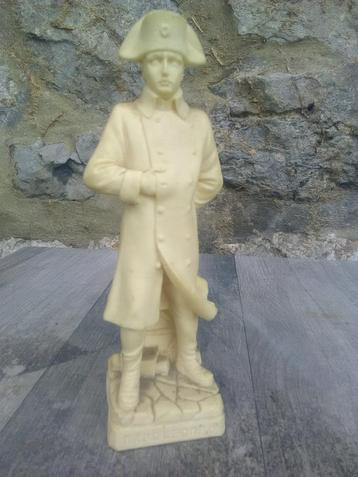 Ancienne statue de Napoléon, Enlèvement ou Envoi, Utilisé, Humain