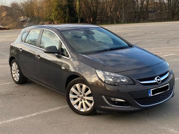 Opel Astra 1.7 Diesel Euro5 8/2013 Semi-Cuir Clim Gps Pdc beschikbaar voor biedingen