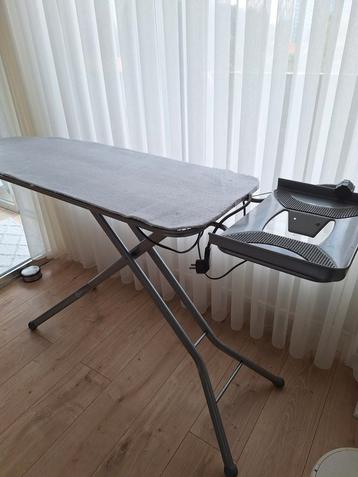 Strijktafel  beschikbaar voor biedingen