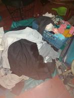Lot dames- en kinderkleding, Ophalen