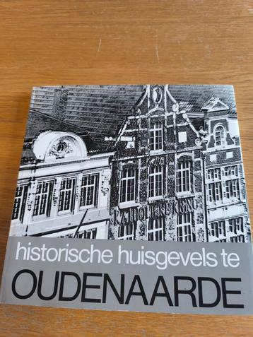 Historische huisgevels Oudenaarde  beschikbaar voor biedingen
