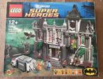 Lego 10937 Batman Arkham Asylum Breakout, Ophalen of Verzenden, Zo goed als nieuw, Complete set, Lego