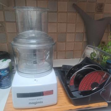 Magimix compact 3200 xl
Met messenset beschikbaar voor biedingen