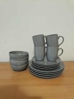 Servies set te koop, Huis en Inrichting, Ophalen, Gebruikt, Bord(en)