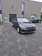 Kia Ceed, Achterwielaandrijving, 4 cilinders, Alcantara, Zwart