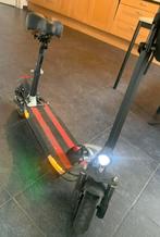 Electrische step 25-45 p uur zeer goede staat, Fietsen en Brommers, Steps, Ophalen