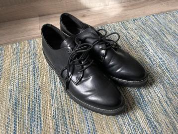 Nette schoenen, NIEUW beschikbaar voor biedingen