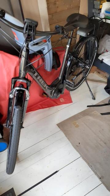 Zeer mooie elek. Fiets van topmerk Trek  2021  1000km beschikbaar voor biedingen