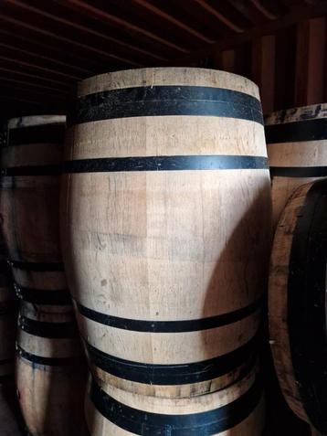 Barils à vin, baril de pluie de 228 litres, 150 litres ou plus, Enlèvement, Utilisé, Avec robinet