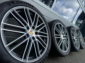 21 Porsche Taycan Panamera 4s E-Hyrbid Turbo GTS 971 velgen beschikbaar voor biedingen