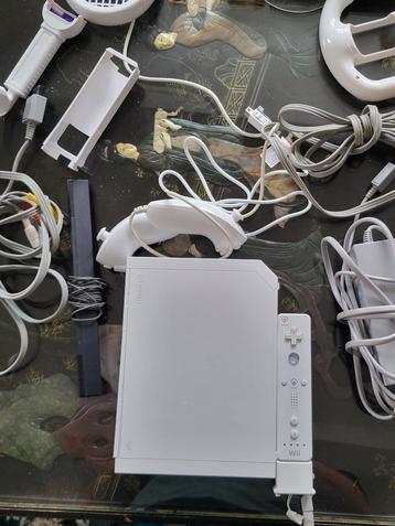 Console Nintendo Wii Blanche + 1 manette +1 nunchuk beschikbaar voor biedingen